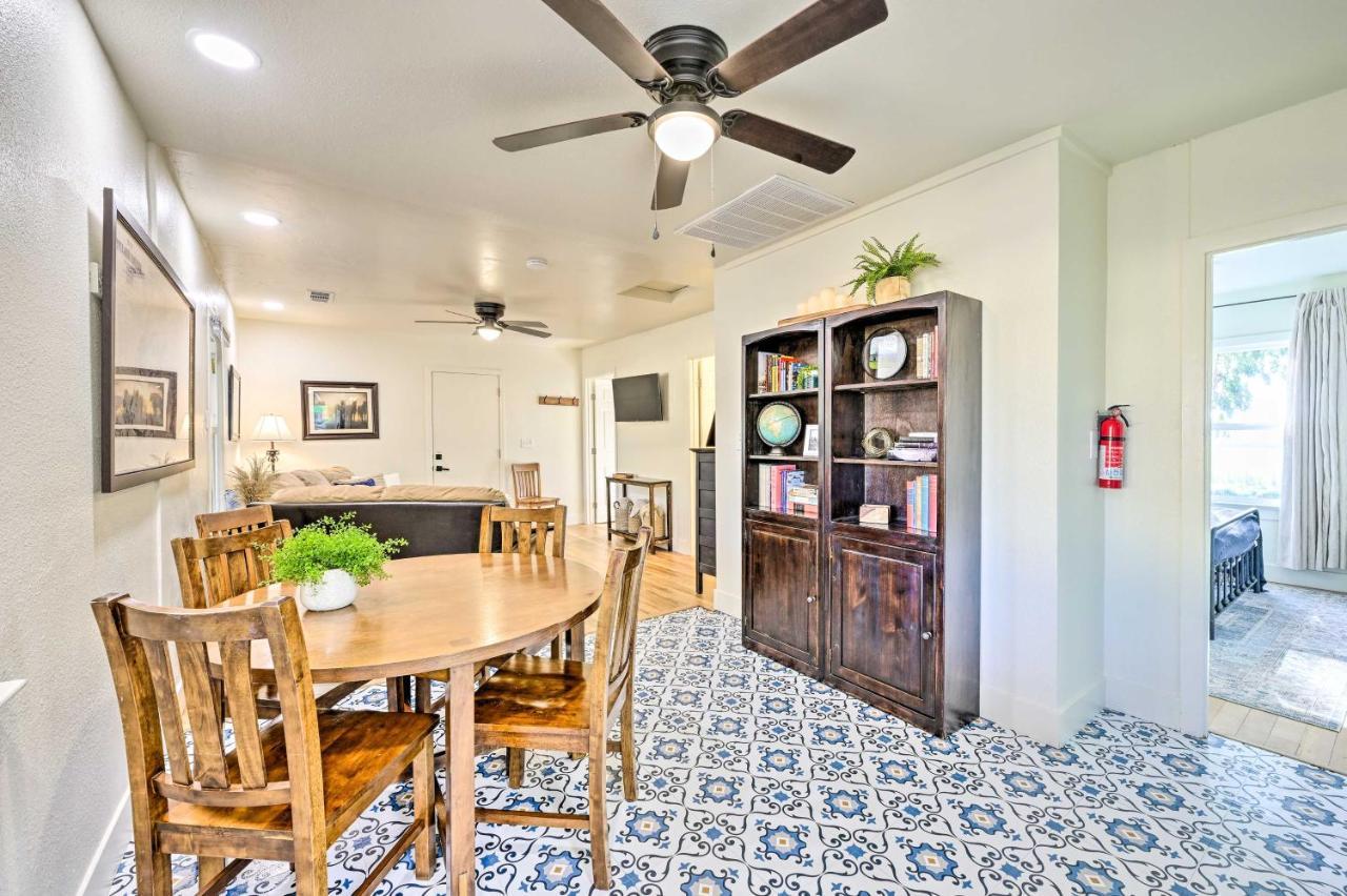 Peaceful Ranch Home With Sierra Nevada Views Woodlake Eksteriør billede