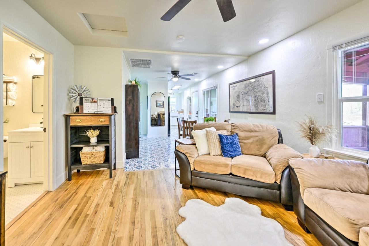 Peaceful Ranch Home With Sierra Nevada Views Woodlake Eksteriør billede